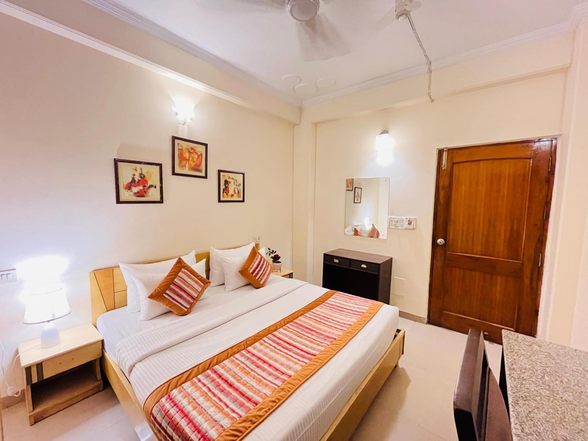 Persona International Hotel Karol Bagh Delhi Exterior foto