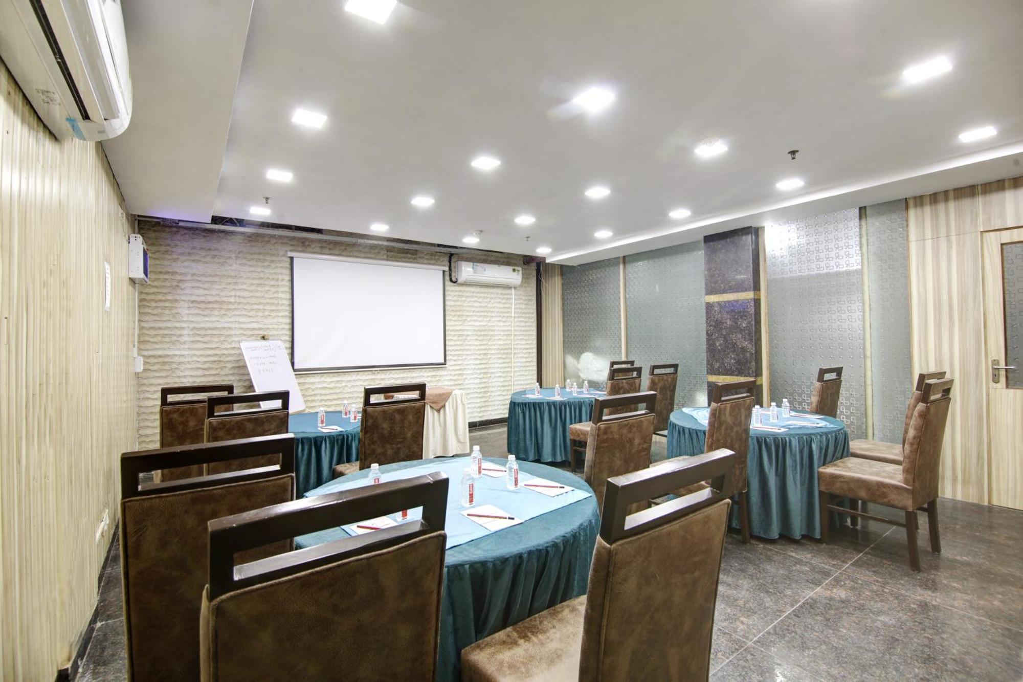 Persona International Hotel Karol Bagh Delhi Exterior foto