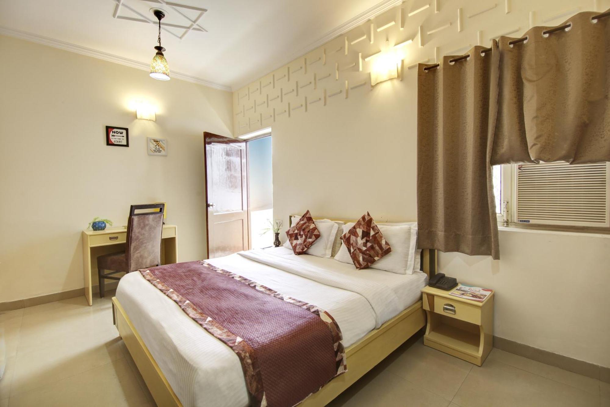 Persona International Hotel Karol Bagh Delhi Exterior foto